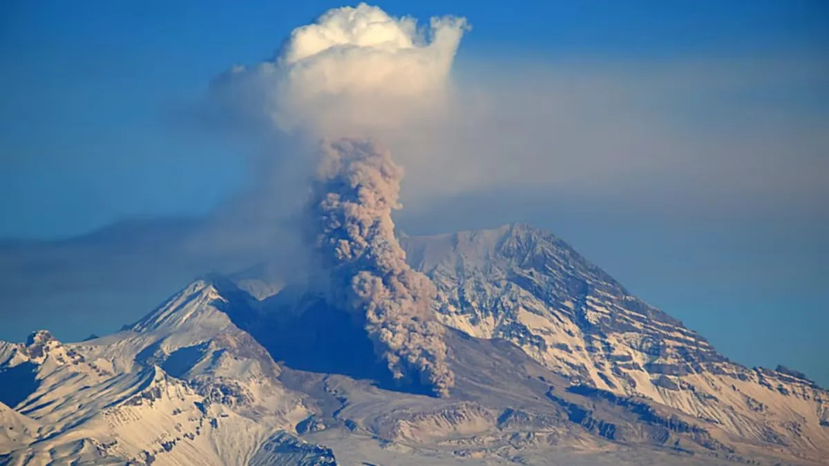 russia-earthquake-massive-7-magnitude-quake-triggers-shiveluch-volcano-in-country-far-east-kamchatka